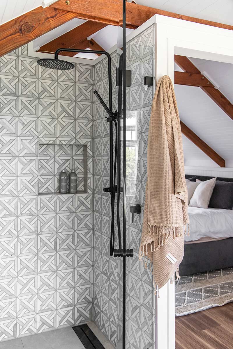 The-Beechmont-Chalet-09